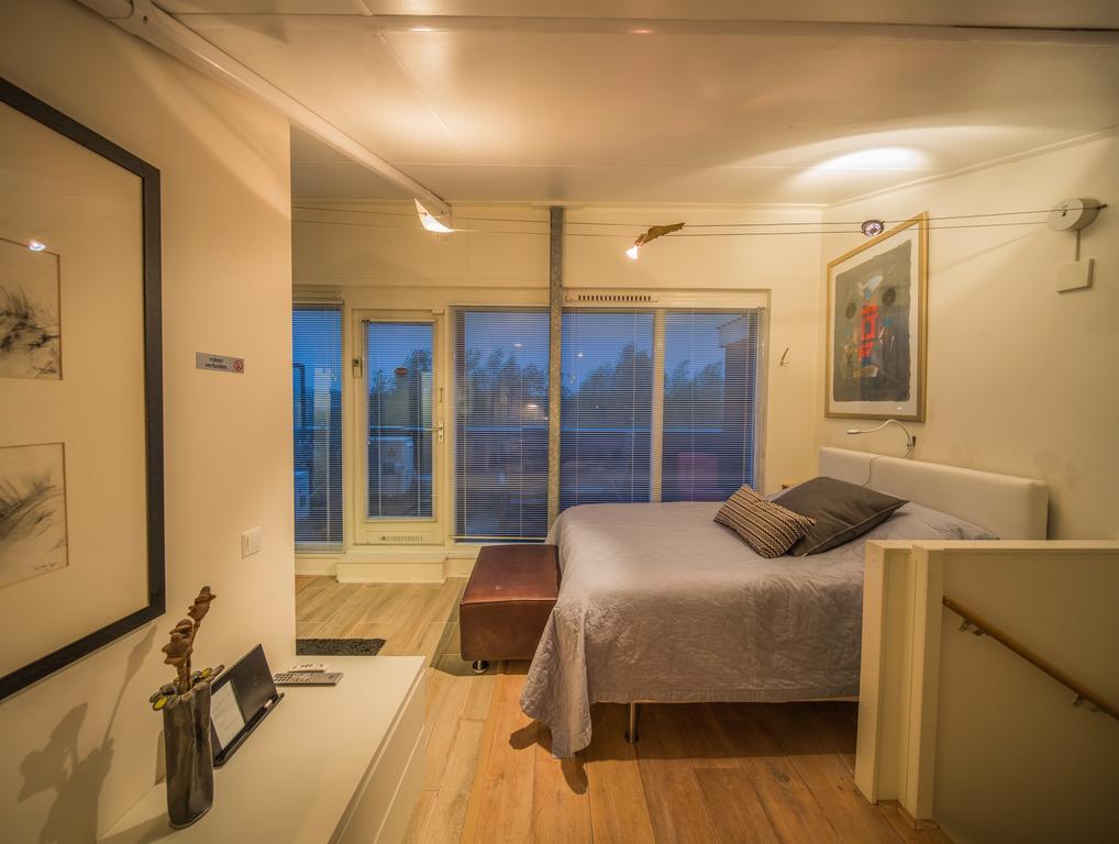 Sleep At Slim Amsterdam Bed and Breakfast Εξωτερικό φωτογραφία