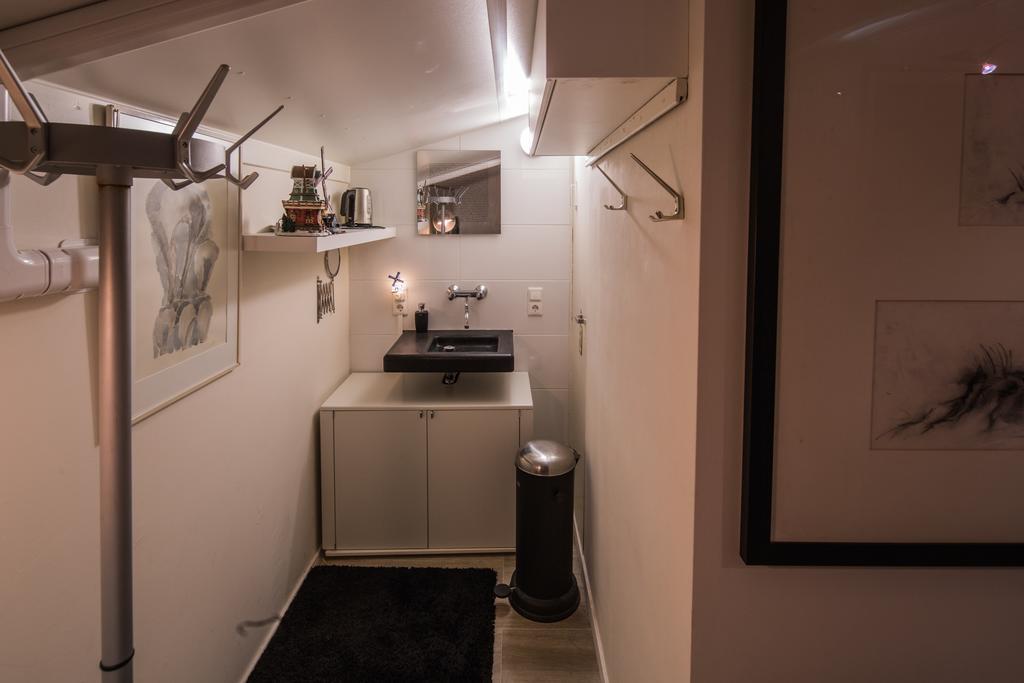 Sleep At Slim Amsterdam Bed and Breakfast Εξωτερικό φωτογραφία
